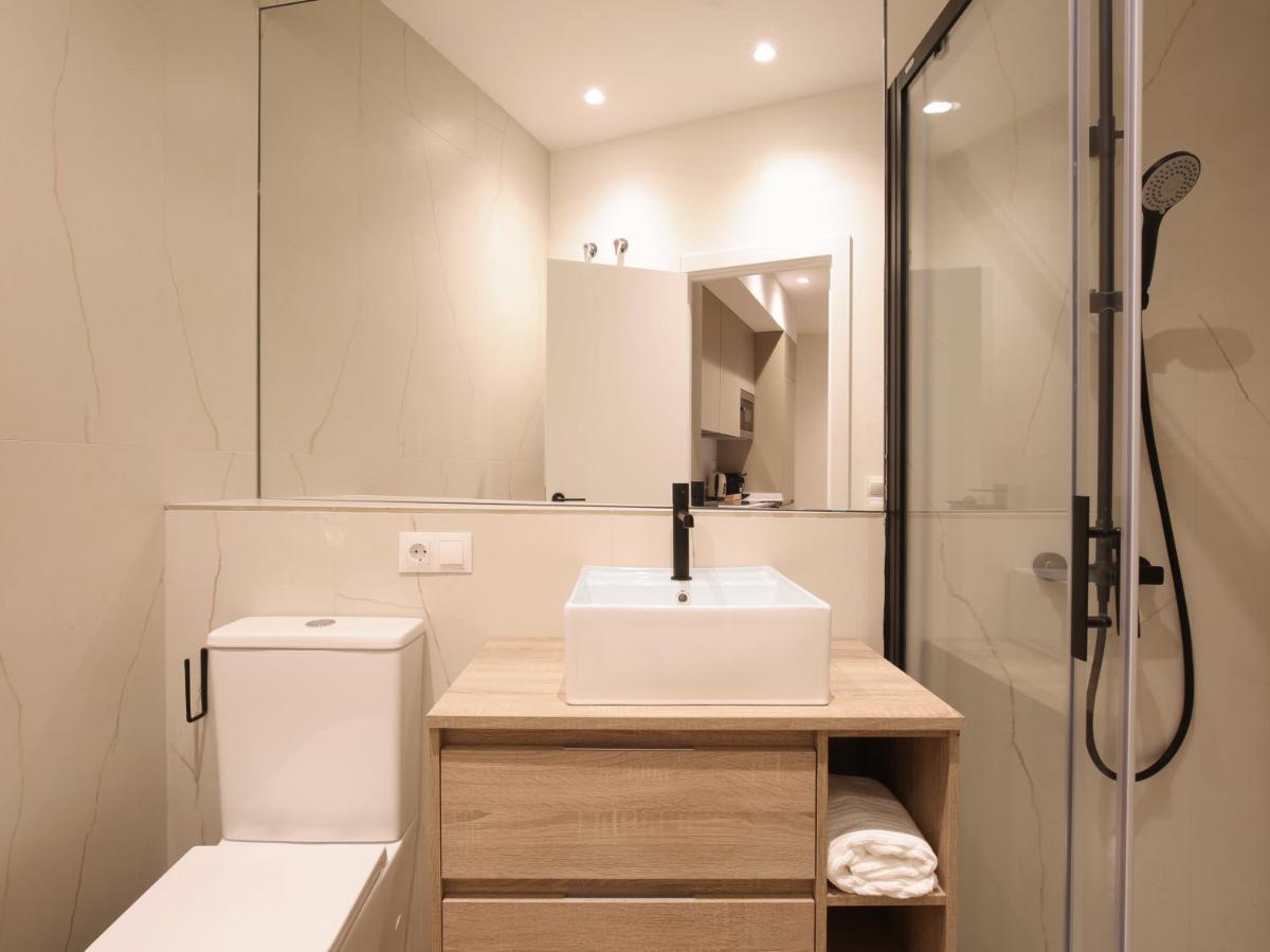 Luxury Flat Next To Gran Via Madrid Apartment ภายนอก รูปภาพ
