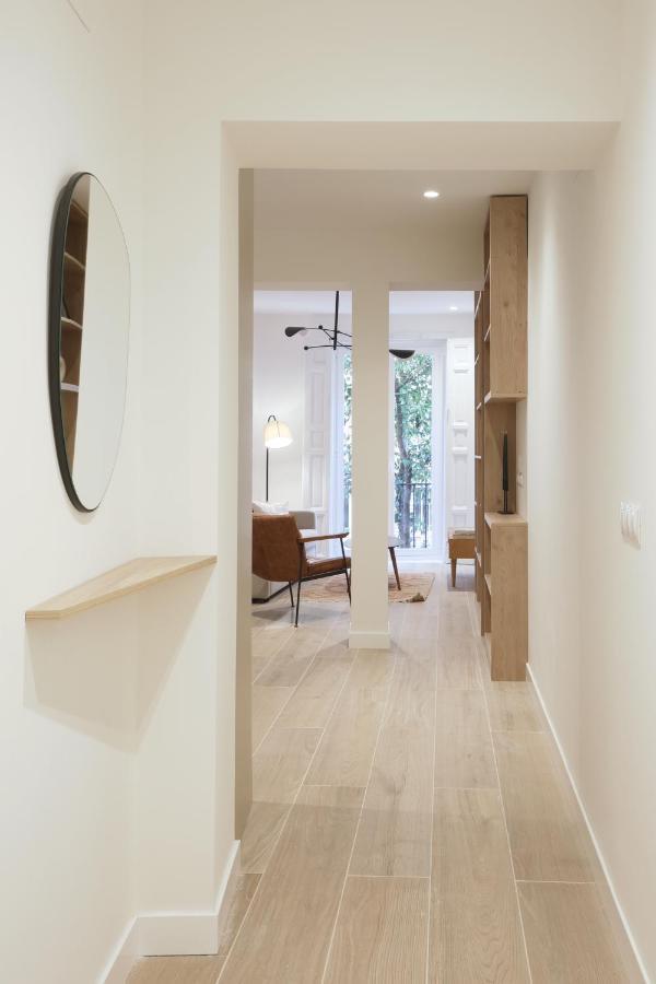 Luxury Flat Next To Gran Via Madrid Apartment ภายนอก รูปภาพ